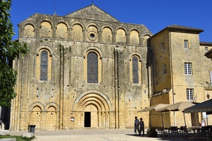 France, Dordogne,  Perigord Noir, Le Buisson de Cadouin, former cistercian Romanesque abbey church, stage on the Camino de Santiago (Way of St. James) listed as World Heritage by UNESCO