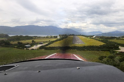 Royaume-Uni, Ecosse, Highland, Loch Carron, l'aérodrome de Plockton (vue aérienne)