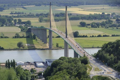 France, Seine-Maritime (76), Caudebec-en-Caux, Pont de Brotonne (vue aérienne)