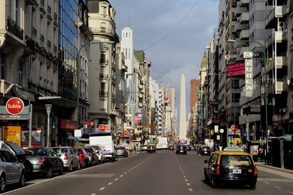 Argentina, Buenos Aires, the obelisk on 9 de Julio avenue seen from the Avenida Corrientes