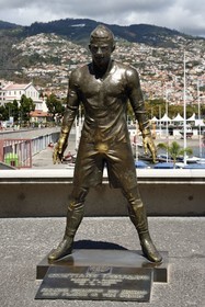 Portugal, Madeira Island, Funchal, statue of footballer Cristiano Ronaldo native of the island