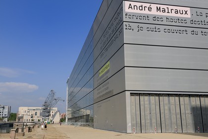 France, Bas-Rhin (67), aménagement du port du Rhin et reconversion du môle du Bassin d’Austerlitz, la médiathèque André Malraux
