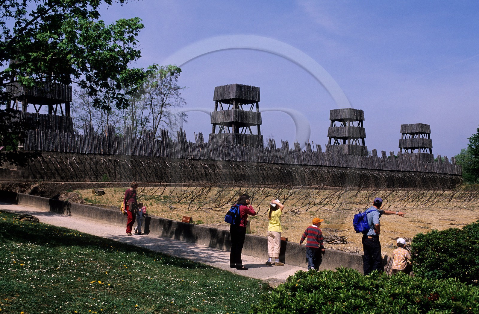 France, Côte-d'Or (21), archéodrome de Bourgogne, musée sur une aire d'autoroute, reconstitution des fortifications d'Alesia