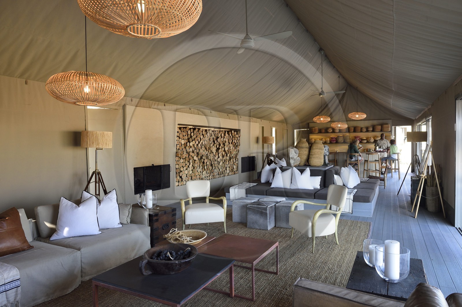 Zimbabwe, province de Matabeleland septentrional, parc national Hwange, le salon du Wilderness Safaris Linkwasha Camp