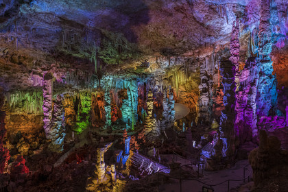 France, Gard, Mejannes-le-Clap, grotte de La Salamandre (Salamander cave)