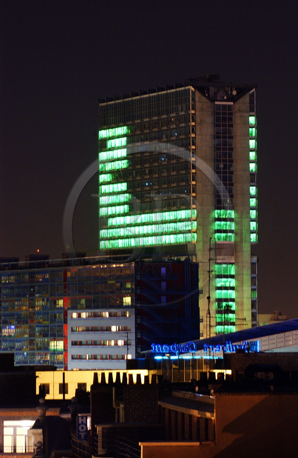 France, Nord (59), Lille, le centre commercial Euralille de l'architecte Jean Nouvel, éclairages de Kurt Hentschläger France, Nord (59), Lille, le centre commercial Euralille de l'architecte Jean Nouvel, éclairages de Kurt Hentschläger