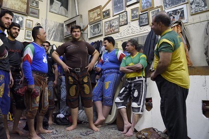Iran, province d'Ispahan, Ispahan, maison de la force (Zurkhaneh) où est pratiqué le sport national traditionnel iranien appelé Varzesh-e Pahlavani
