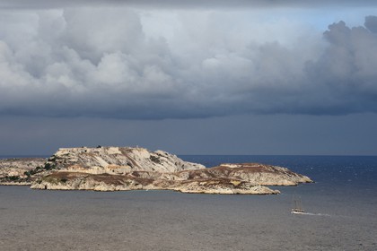 France, Bouches-du-Rhône (13), Marseille, Parc National des Calanques, Archipel des Iles du Frioul, Ile Ratonneau, ruines de l'hopital Caroline