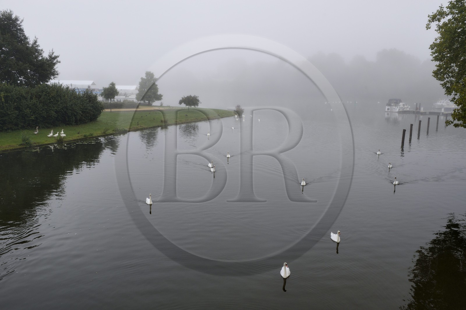 France, Moselle (57), Metz, le jardin des Régates bordé par la Moselle