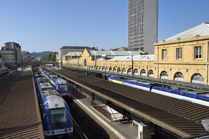 France, Meurthe et Moselle, Nancy, local TER trains in train station