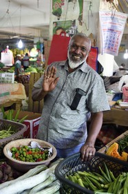 Sri Lanka, Province d'Uva, Bandarawela, marché couvert, étal de légumes