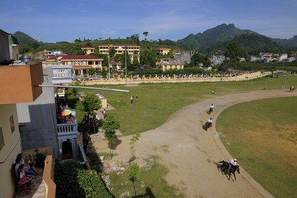 Vietnam, Lao Cai province, Bac Ha, annual race of horses