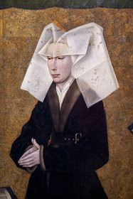 France, Côte-d'Or (21), Beaune, zone classée Patrimoine Mondial de l'UNESCO, Hospices de Beaune, l'Hôtel-Dieu, salle du Polyptyque, détail du polyptyque du Jugement Dernier fermé, oeuvre réalisée au XVe siècle par de Rogier Van Der Weyden, portrait de Guigone de Salins, fondatrice des hospices avec son époux Nicolas Rolin