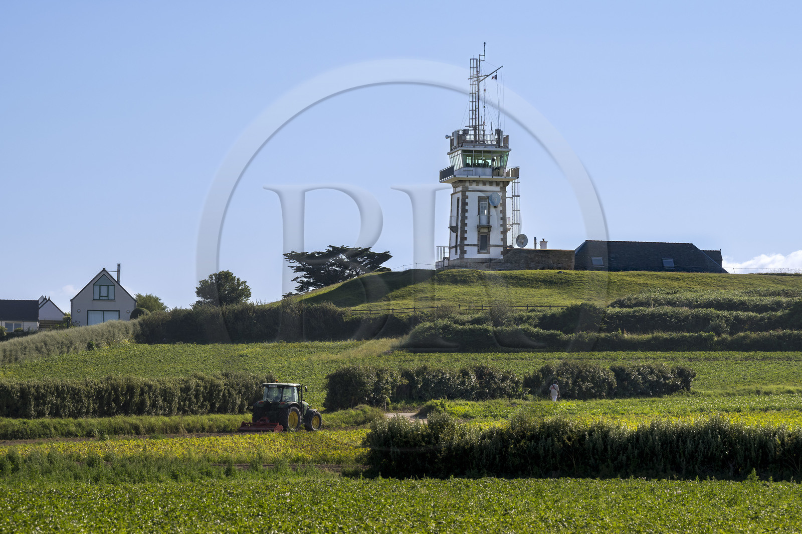 France, Finistère (29), Iles du Ponant, Ile de Batz, le sémaphore, poste de surveillance de la marine nationale française établi sur un point haut de l'ile