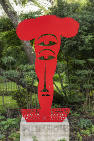 France, Hérault (34), Castelnau-le-Lez, Chateau ou Domaine de Verchant, hotel particulier du XVIème et XVIIème siècle appelée folie montpelliéraine, sculpture de Hervé Di Rosa dans les jardins