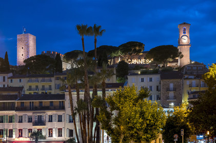 France, Alpes-Maritimes, Cannes, the old town in the Le Suquet district, at its summit the Suquet Tower and the bell tower of the Notre-Dame-de-l'Espérance church