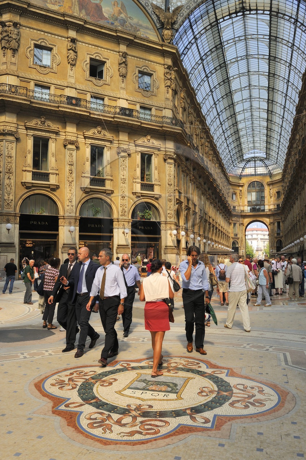 Italie, Lombardie, Milan, la galerie Vittorio Emanuele II, galerie commerçante construite au XIXe siècle par Giuseppe Mengoni