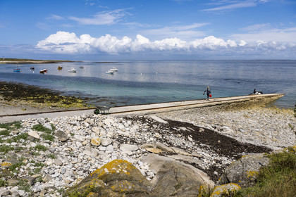 France, Finistère, Iroise Sea, Molene Island, the port beach and the Ledenez Vraz islet in the background