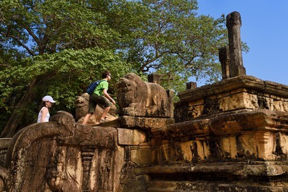 Sri Lanka, province du Centre-Nord, Polonnaruwa, l'ancienne capital du pays (XIe au XIIIe siècle) est classée au Patrimoine Mondial de l'UNESCO, Chambre du Conseil (Raja Sabahawa) datant du XIIe siècle