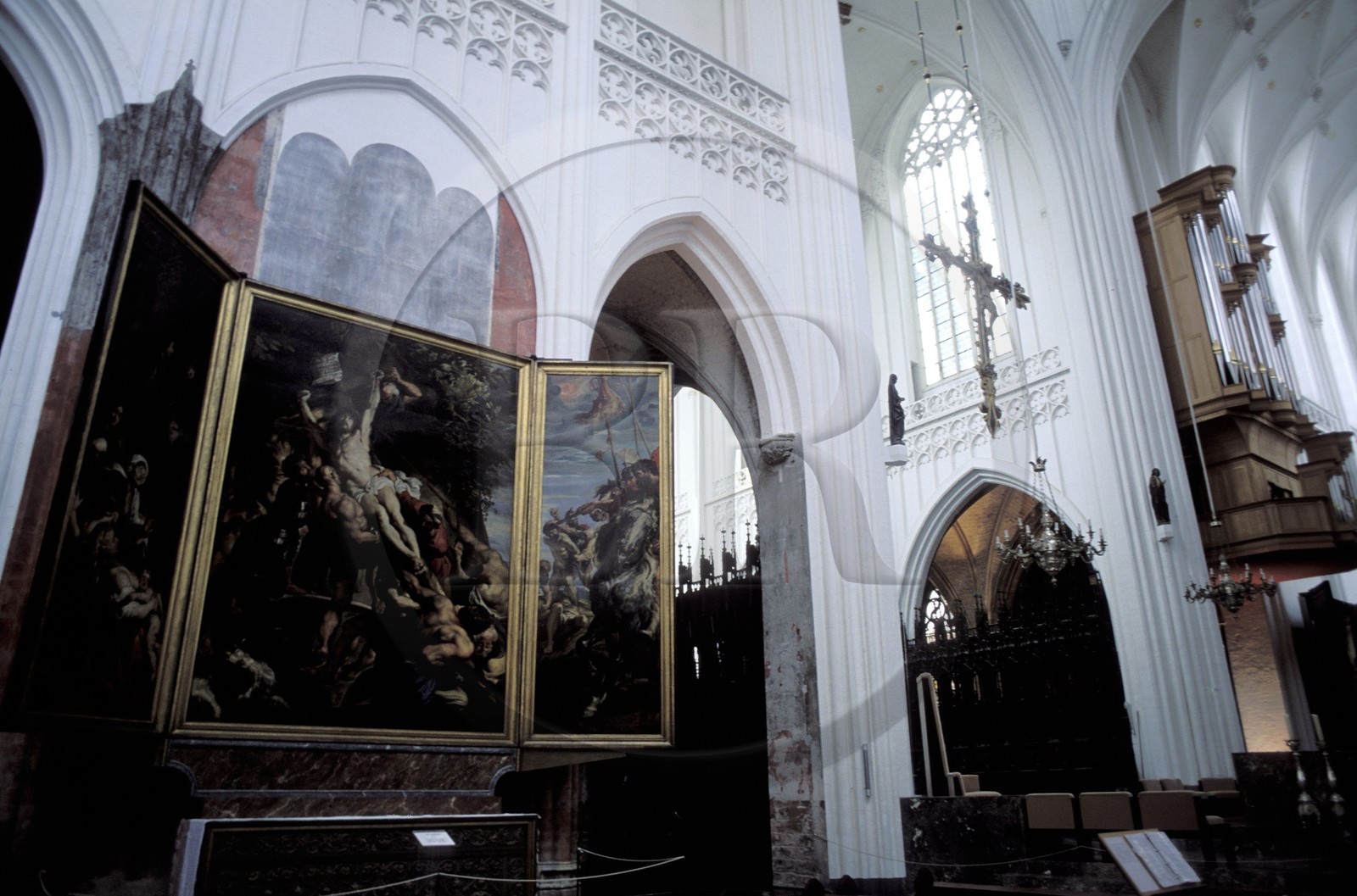 Belgique, Flandre, Anvers (Antwerpen), intérieur de la cathédrale Notre-Dame, retable de Rubens
