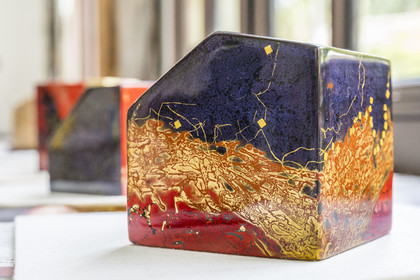 France, Hauts-de-Seine, Colombes, work of the french artist and lacquerer Isabelle Emmerique in her studio