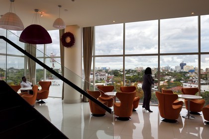 Sri Lanka, Western Province, Colombo District, Colombo, Cinnamon red hotel, lobby