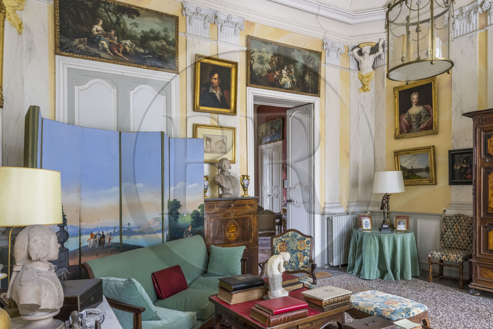 France, Hérault (34), Montpellier, centre historique appelé l’Ecusson, L'Hotel Haguenot, hotel particulier appelée folie montpelliéraine de la deuxième moitié du XVIIIème siècle