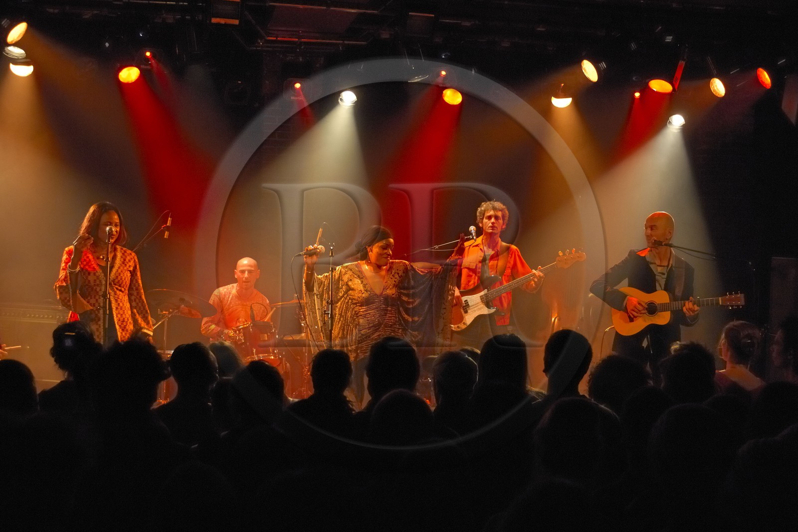 France, Paris, concert of Mamani Keita and Nicolas Repac at the Maroquinerie rue boyer