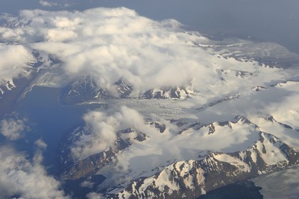 Norvège, Svalbard, glacier de la région sud du Spitzberg (vue aérienne)