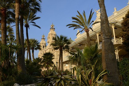 Principauté de Monaco, Monaco, Monte-Carlo, Société des Bains de Mer de Monaco, la facade coté mer du casino et de l'Opera conçu par l'architecte Charles Garnier, Mention obligatoire : Société des Bains de Mer de Monaco