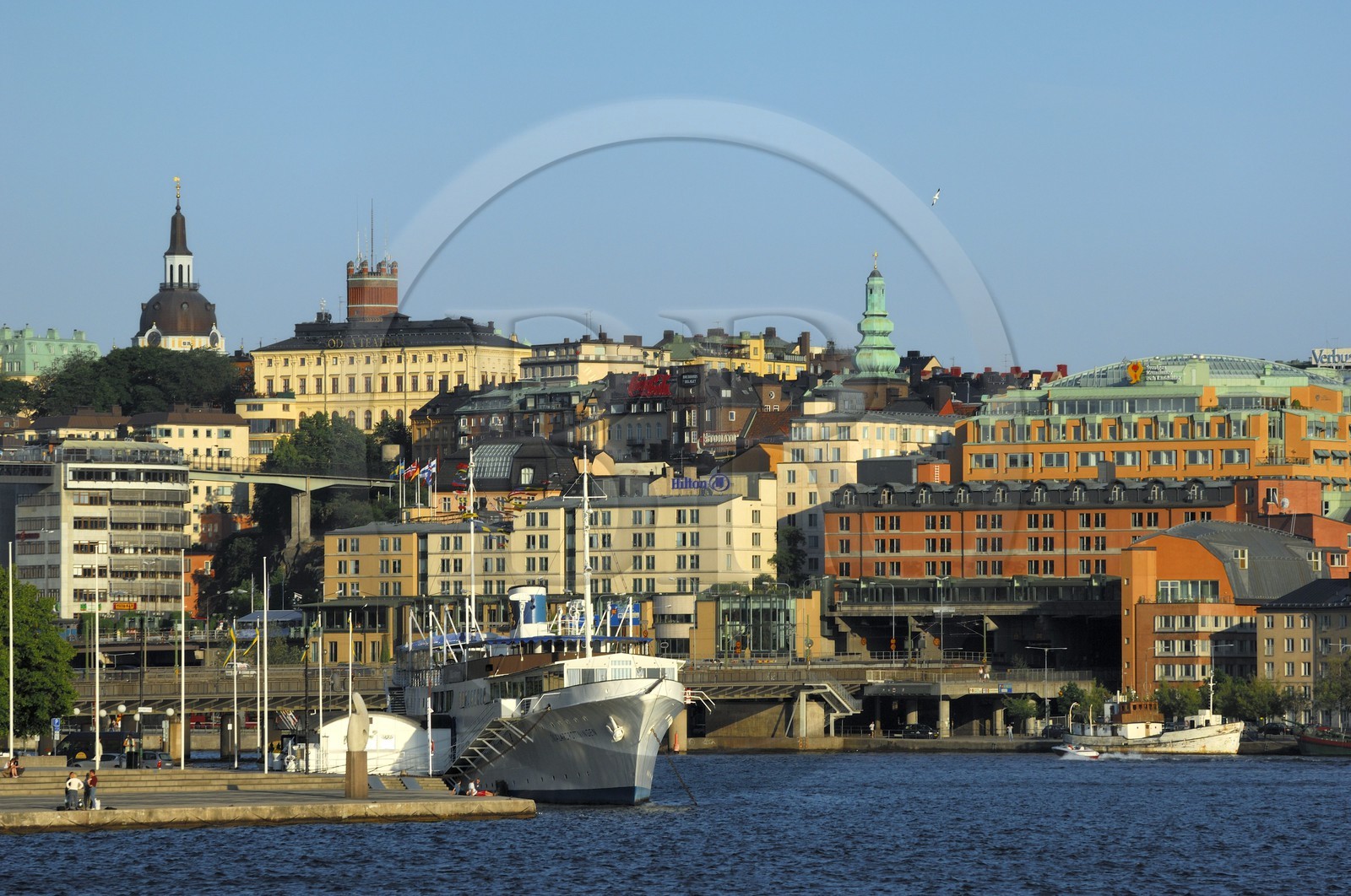 Suède, Stockholm, ferry à la pointe de l'île de Riddarholmen