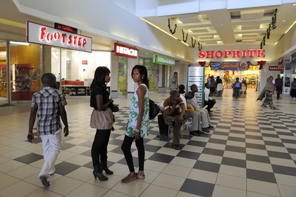 Tanzanie, Dar es-Salaam, centre commercial Mlimani City Shopping Mall