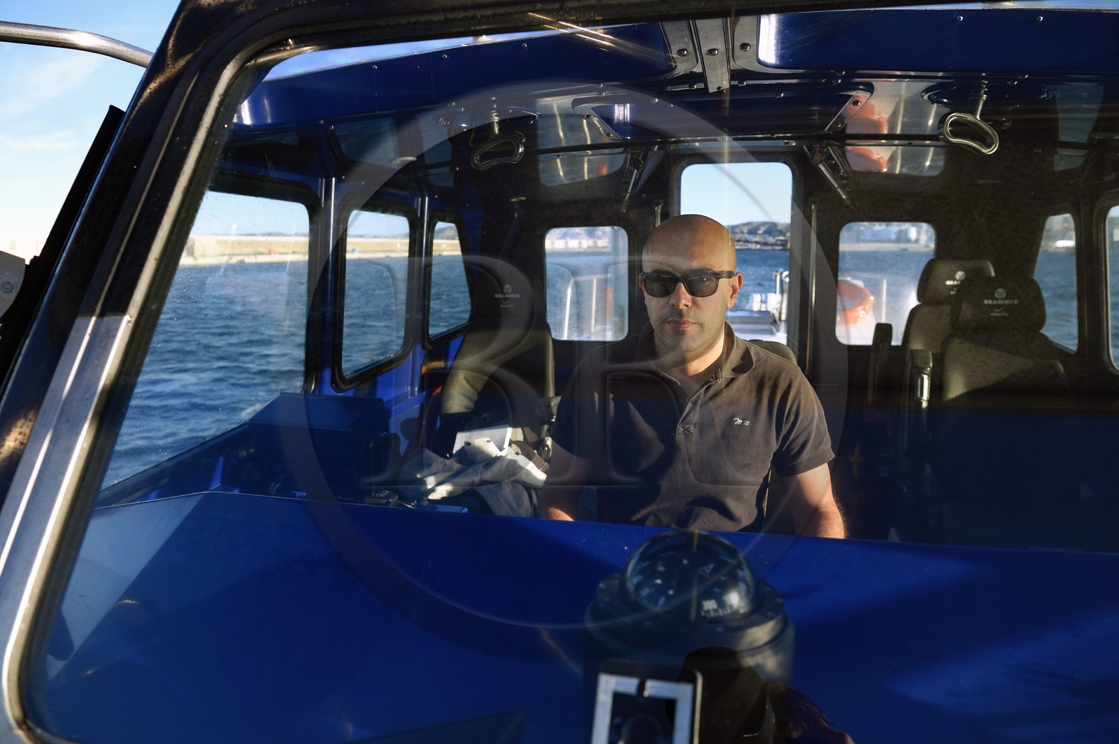 France, Bouches-du-Rhône (13), Marseille, Zone Euroméditerranée, Grand Port Maritime, Sylvain, patron de pilotine