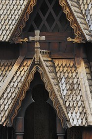 Norvège, Oslo, presqu'île de Bygdoy, musée du Folklore norvégien (Norsk Folkemuseum), l'église en bois debout de Gol