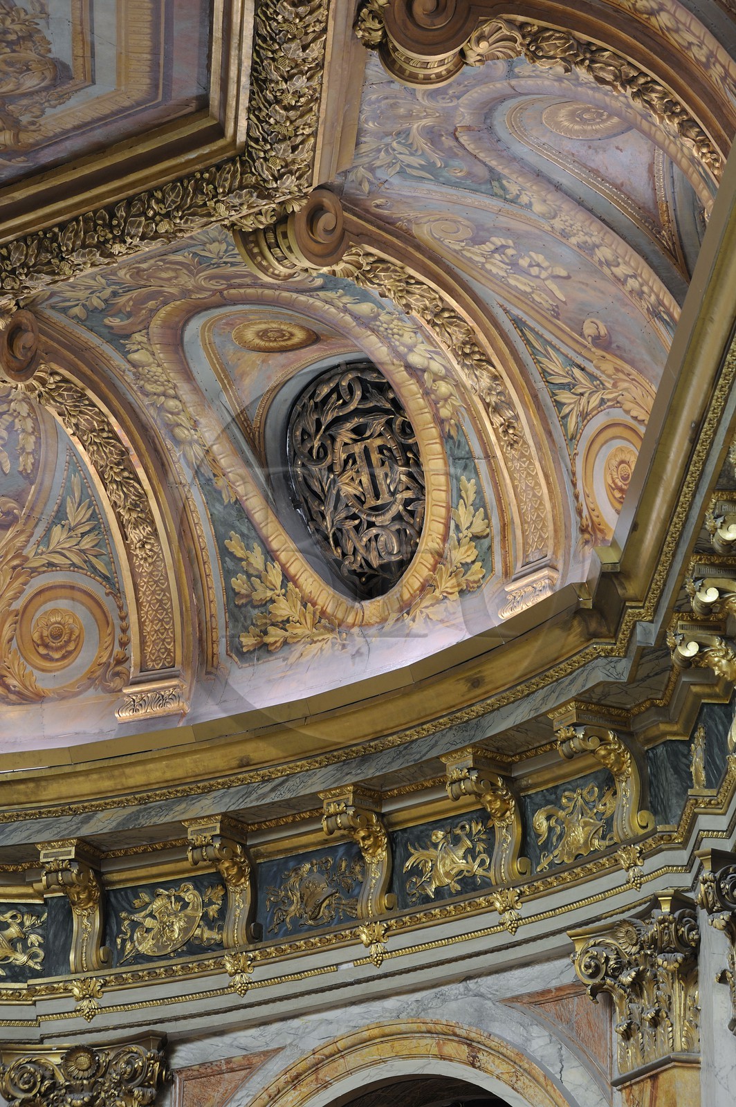 France, Yvelines (78), château de Versailles, classé Patrimoine Mondial de l'UNESCO, aile du Midi, hémicycle du congrès du parlement