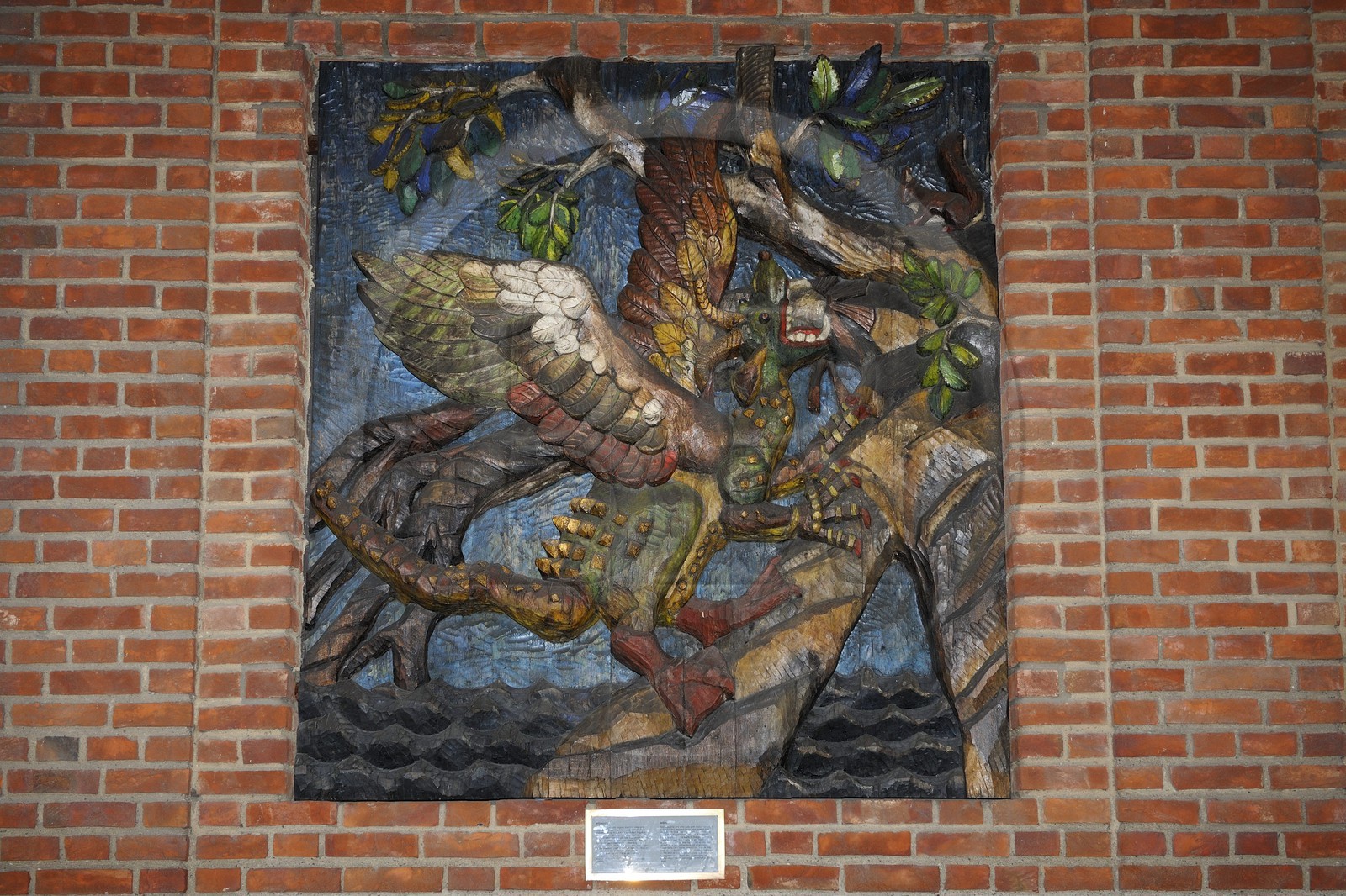 Norvège, Oslo, l'hôtel de Ville (Radhuset), bas-reliefs représentant les mythes vikings