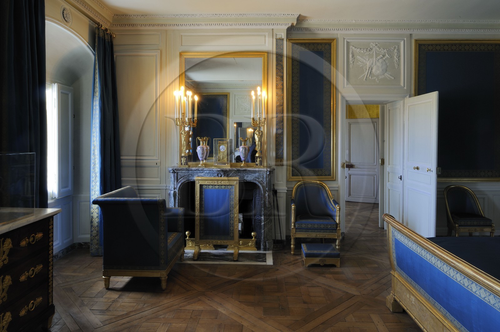 France, Yvelines (78), château de Versailles, classé Patrimoine Mondial de l'UNESCO, le domaine de Marie-Antoinette, le Petit Trianon, chambre de l'impératrice et de la duchesse d'Orléans France, Yvelines (78), château de Versailles, classé Patrimoine Mondial de l'UNESCO, le domaine de Marie-Antoinette, le Petit Trianon, chambre de l'impératrice et de la duchesse d'Orléans