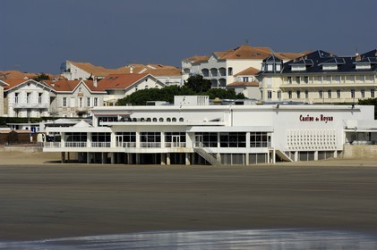 France, Charente-Maritime (17), Royan, conche de Pontaillac, le casino