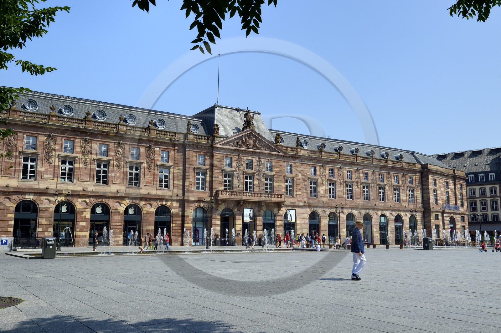 France, Bas-Rhin (67), Strasbourg, vieille ville classée au Patrimoine Mondial de l'UNESCO, place Kléber, l'Aubette