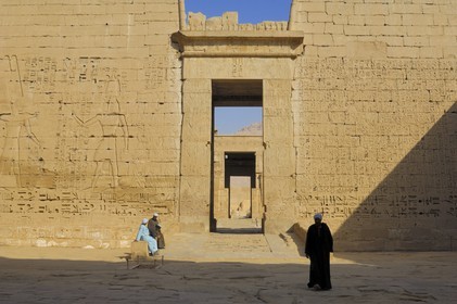 Egypte, Haute Egypte, vallée du Nil, environs de Louxor, nécropole thébaine classée Patrimoine Mondial de l'UNESCO, Thèbes Ouest, Medinet Habou, temple de Ramses III