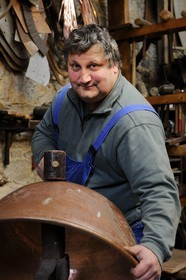 France, Manche (50), Villedieu-les-Poèles, l'Atelier du Cuivre, Jean-Pierre Couget