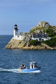 France, Finistère (29), baie de Morlaix, Carantec,  maison-phare de l'Ile Louet (aussi une maison d'hôtes en saison estivale)