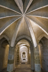 France, Yonne, Auxerre, Saint Germain Abbey church, ten-ribbed vault of the Gothic chapel built in the 14th century as an extension of the Carolingian crypt, the sarcophagus of Germain in what remains of the 5th century oratory in the background