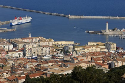 France, Herault, Sete, viewpoint from Notre Dame de la Salette, canal Royal (Royal Canal) overlooked by St. Louis decanal church, leading to the port with the lighthouse of the jetty St. Louis (Mole St. Louis to right