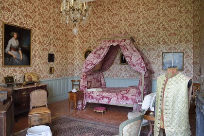 France, Vaucluse, Parc Naturel Regional du Luberon (Natural Regional Park of Luberon), Ansouis, labelled Les Plus Beaux Villages de France (The Most Beautiful Villages of France), Ansouis castle, 17th century appartment