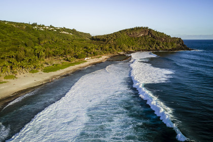 France, Ile de la Reunion, la côte à Petite-Ile et la plage de grand-Anse au pied de piton Grande-Anse (vue aérienne)