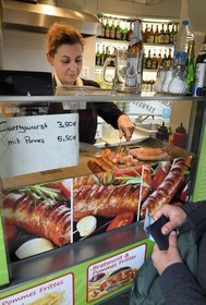 Allemagne, Berlin, vente de saucisses