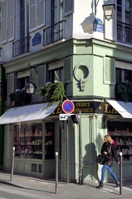 France, Paris (75), Patisserie Ladurée au 21 rue Bonaparte