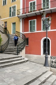 France, Haute-Corse (2B), Bastia, escalier Romieu à double révolution qui conduit du jardin Romieu au vieux port