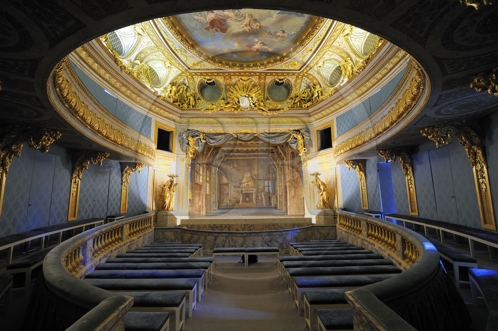France, Yvelines (78), château de Versailles, classé Patrimoine Mondial de l'UNESCO, le domaine de Marie-Antoinette, le Théâtre de la Reine